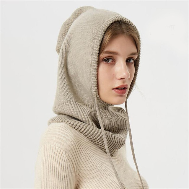 Velore™ - Lightweight Warmth with Adjustable Hooded Fit