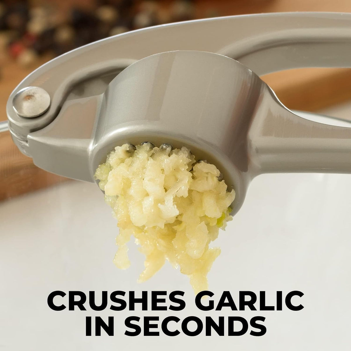 Zestio™ - Effortless One-Hand Garlic Mincing