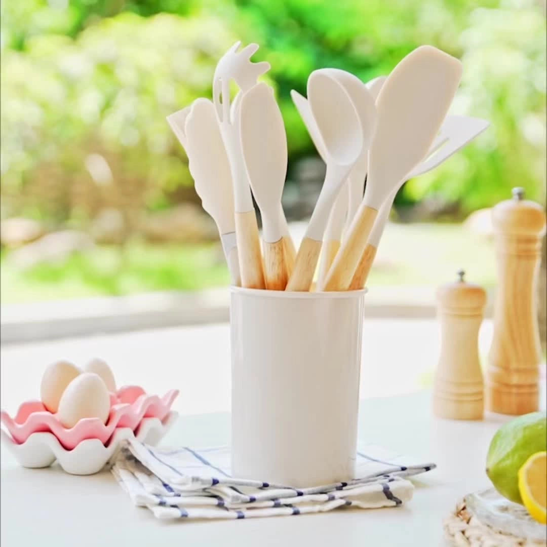 Savoro™ - Gentle Tools That Protect Nonstick Cookware