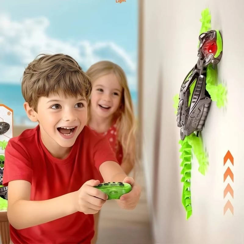Creezo™ - Lifelike Wall-Climbing Toy That Surprises Playmates