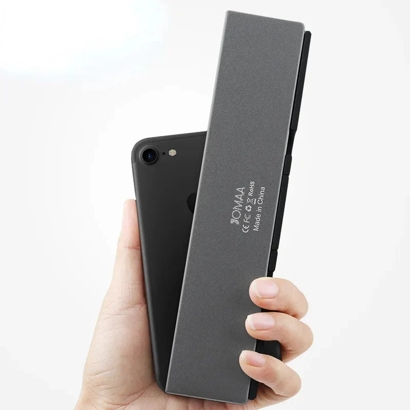 Linium™ - Portable Keyboard With Magnetic Tablet Stand