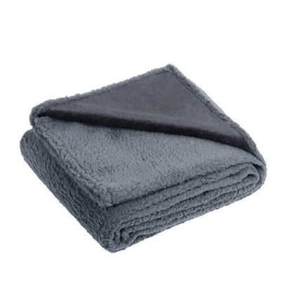 Velora™ - Cozy Sherpa Blanket with Waterproof Protection