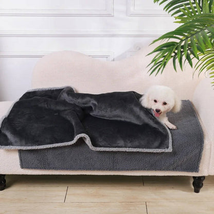 Velora™ - Cozy Sherpa Blanket with Waterproof Protection