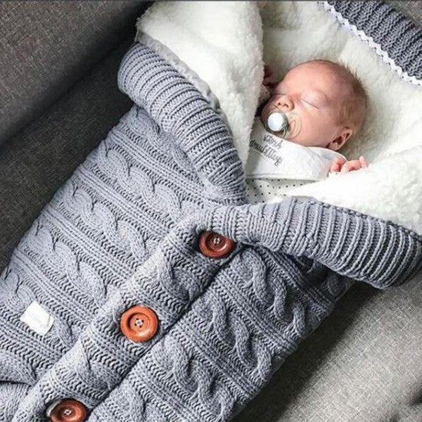 Nuvia™ - Gentle Swedish Fleece Swaddle for Newborn Comfort
