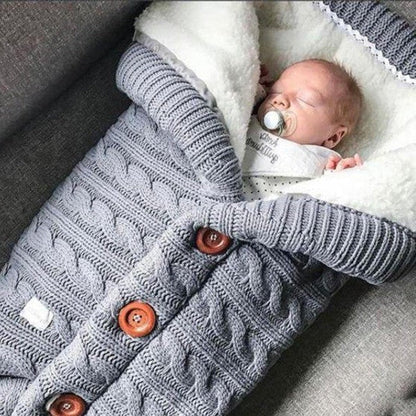 Nuvia™ - Gentle Swedish Fleece Swaddle for Newborn Comfort