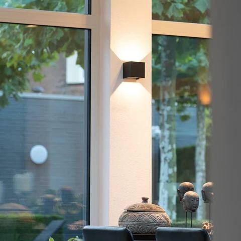 Magnea™ - Cord-Free Accent Light for Tight Spaces