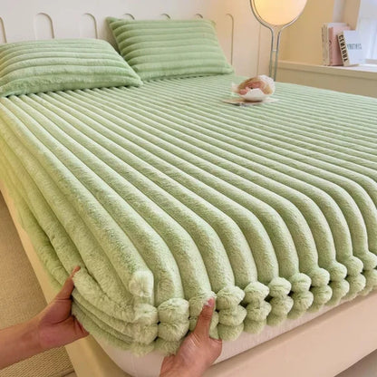 Somnex™ - Cloud-Soft Fitted Sheet For Nightly Comfort