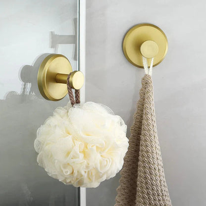 Aeris™ - Clean, Tool-Free Hanging For Smooth Surfaces