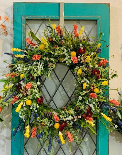 Bramble™ - Timeless Wildflower Charm for Entryways
