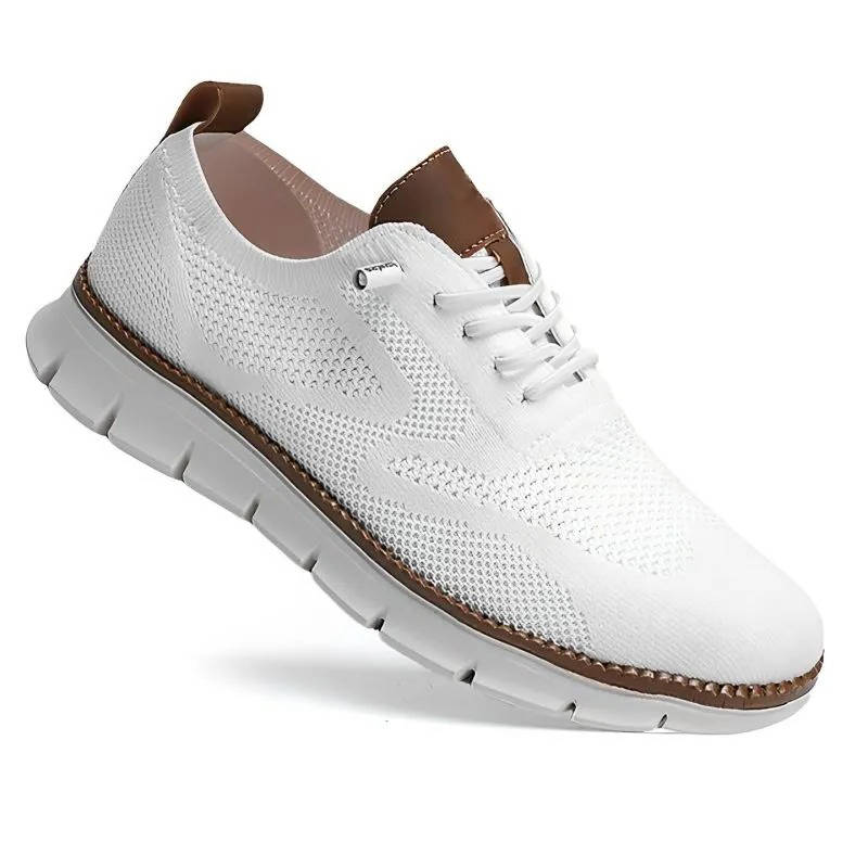 Averis™ - All-Day Comfort With Wide Toe Room