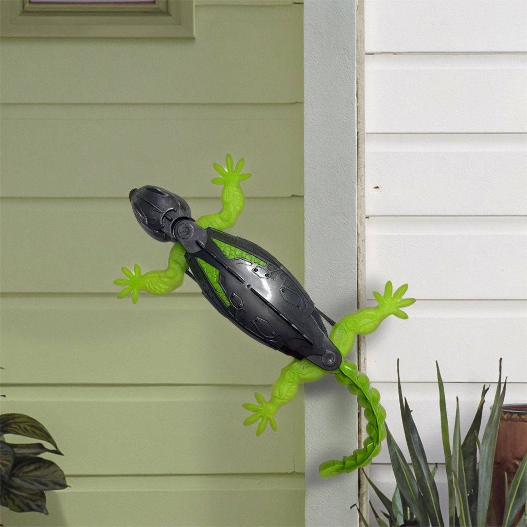 Creezo™ - Lifelike Wall-Climbing Toy That Surprises Playmates