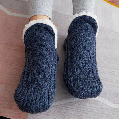 Avelon™ - Cozy Indoor Warmth with Secure Grip