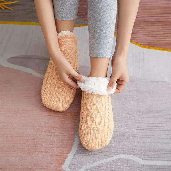 Avelon™ - Cozy Indoor Warmth with Secure Grip