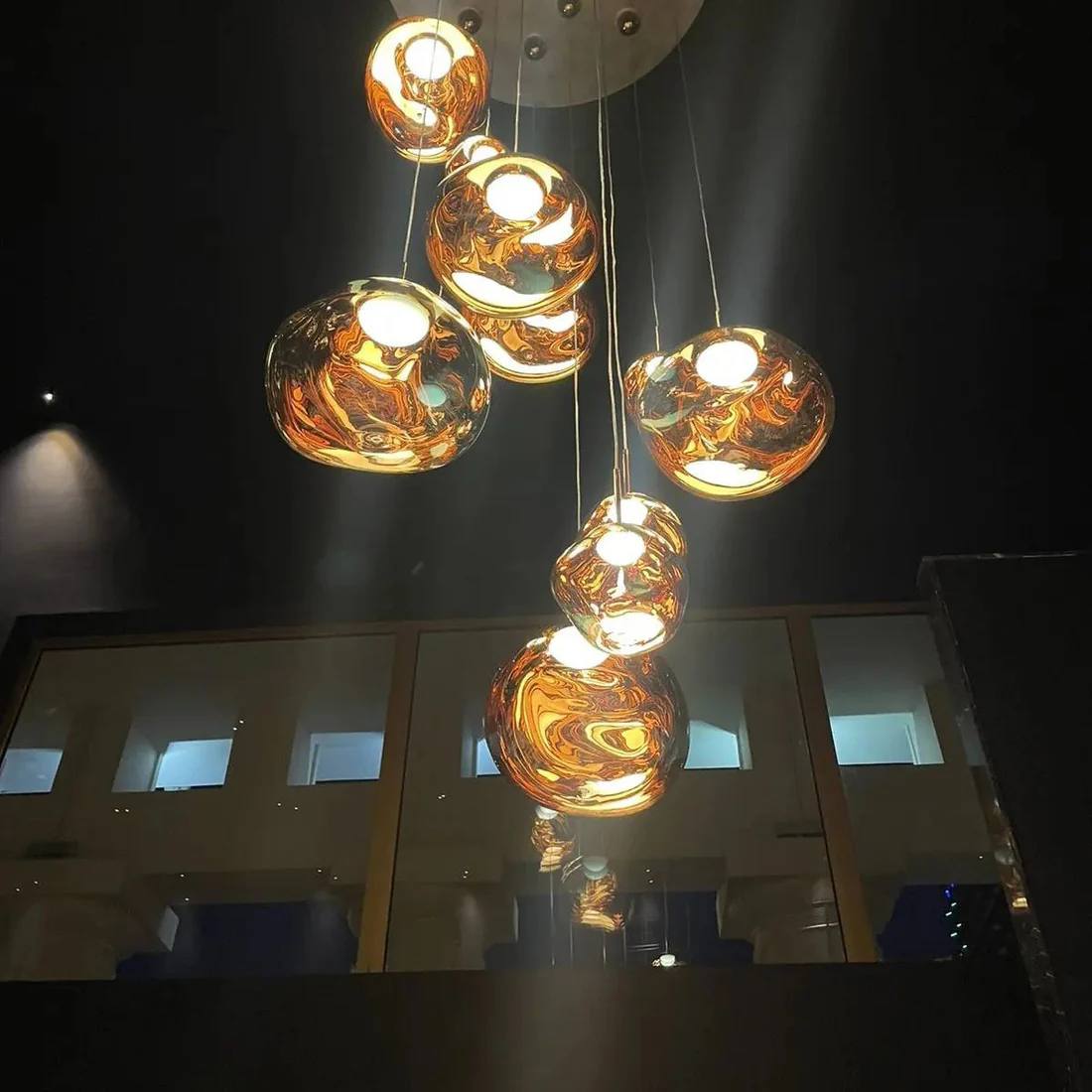Lustra™ - Sculptural Multi-Head Pendant for Dining