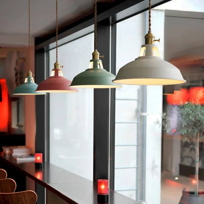 Lustra™ - Sculpted Gloss Pendant for Warm, Even Light