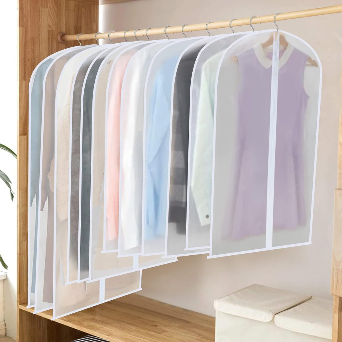 Vesto™ - Neatly Protects Clothes Between Wears